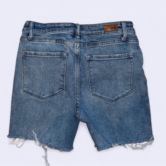 RSQ Denim Blue Frayed Hem Shorts - Picture 2 of 5